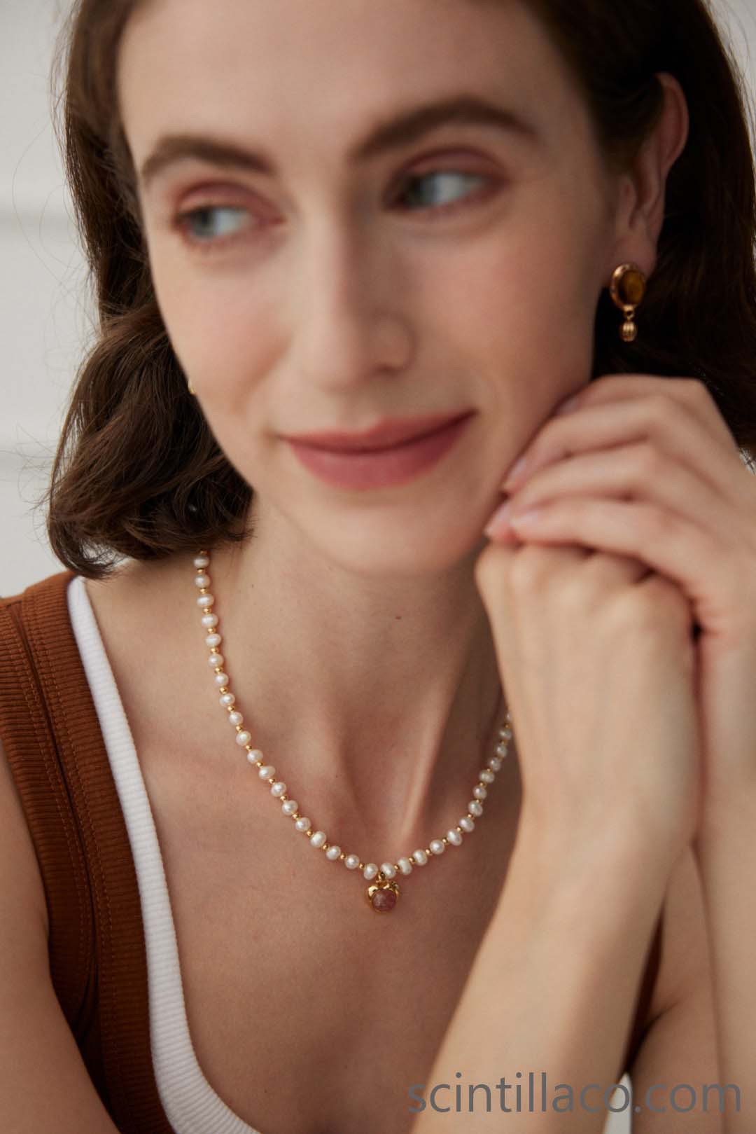 Golden Color Necklace with Pearl and Rose Quartz