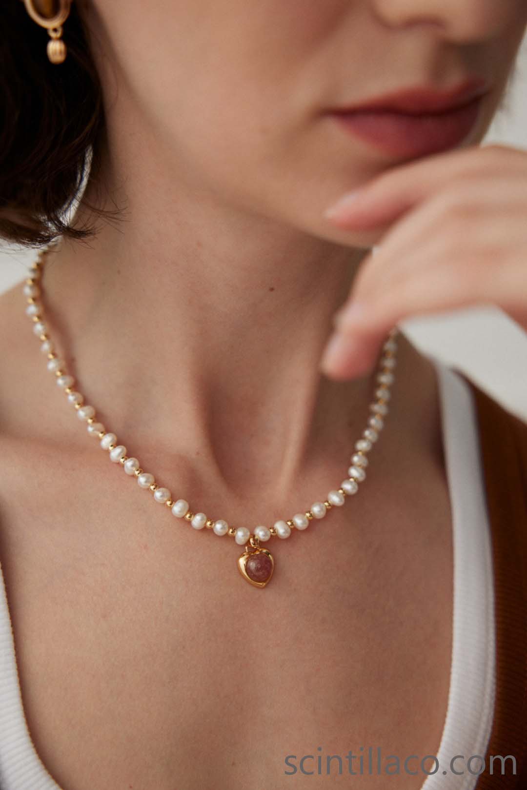 Golden Color Necklace with Pearl and Rose Quartz