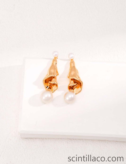 Golden Pearl Earrings