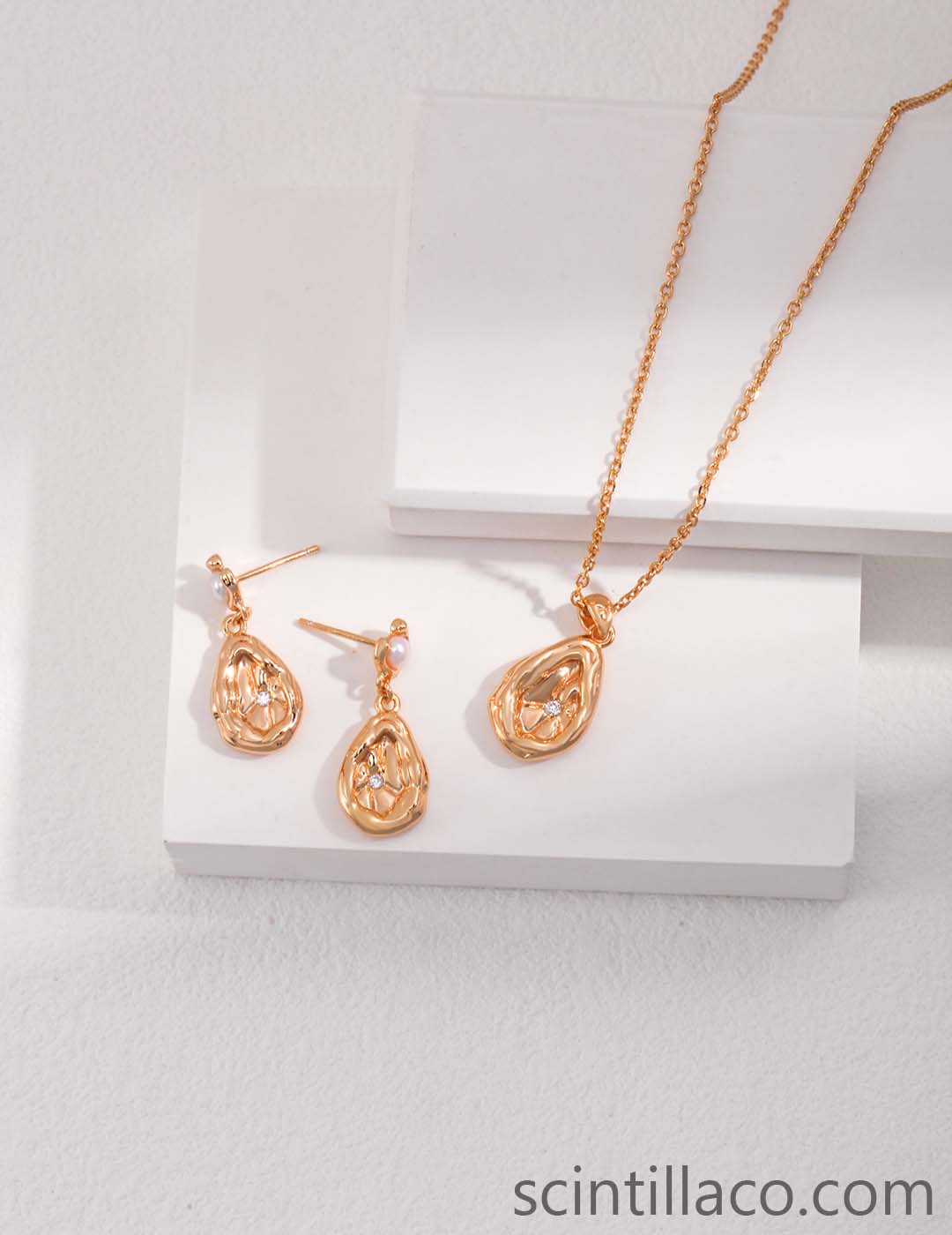 Golden Color Zircon Necklace